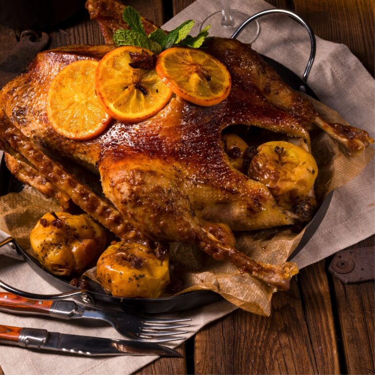 Knuspriger Gänsebraten und Kräutern im Wirtshaus Ausspann´
